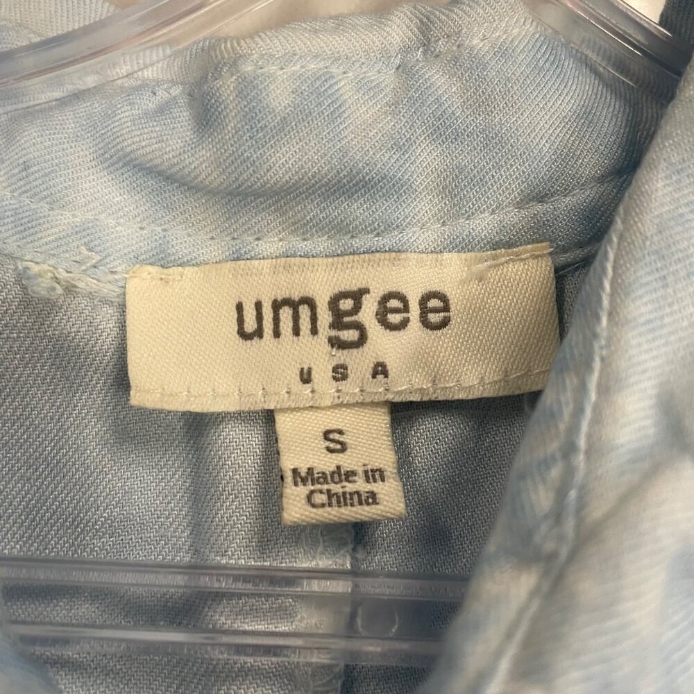 Umgee Womens Cold Shoulder Button Up Top Frayed Back Slit Blue Size Small - Picture 8 of 9